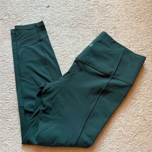 Athleta Salutation Stash Green Leggings